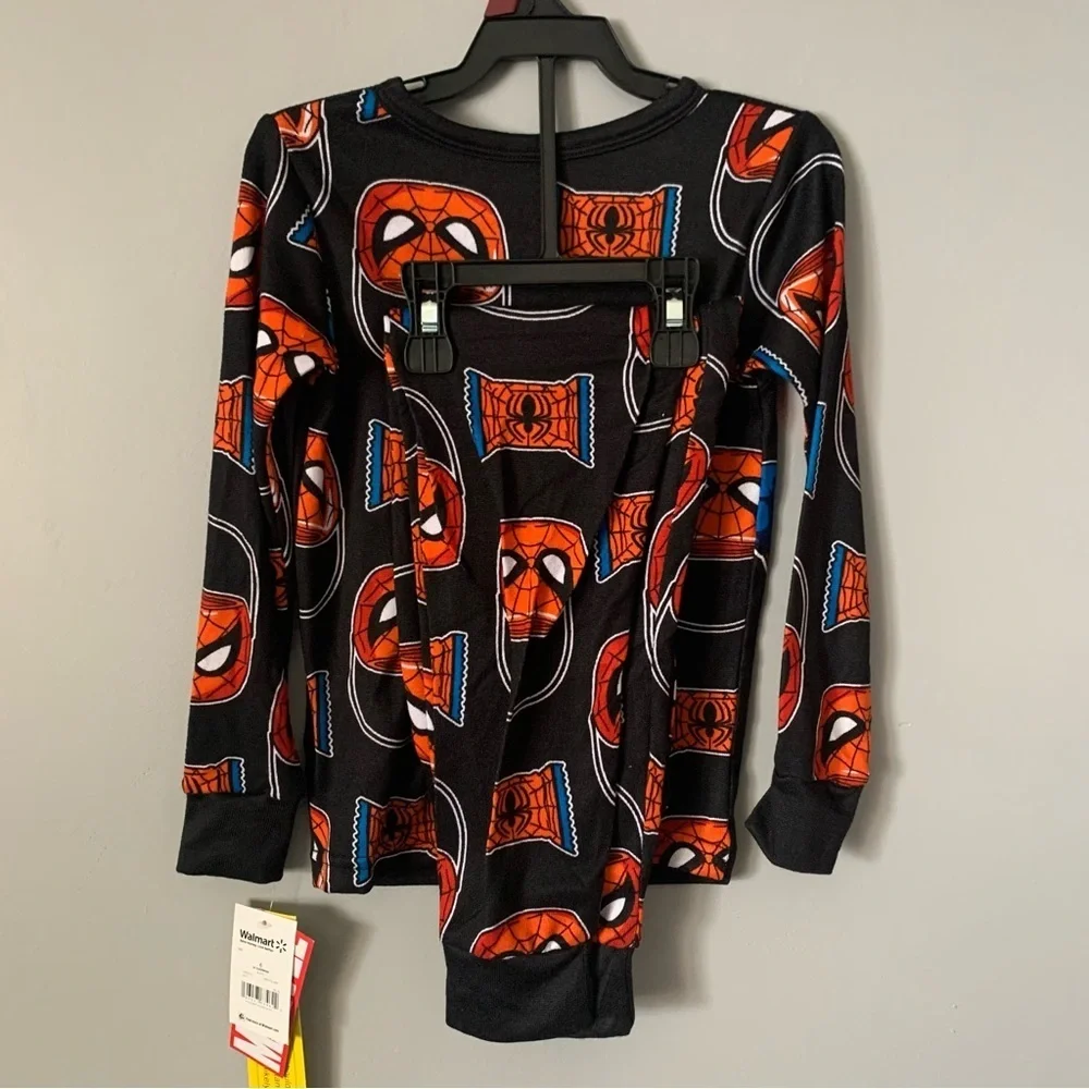 NWT. MARVEL Spider-Man Kids Pajamas